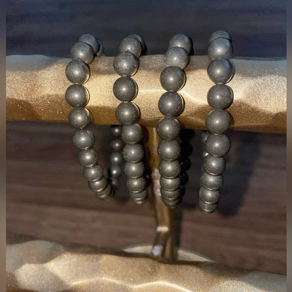 Pyrite 8mm bracelet - Picture 2 of 3